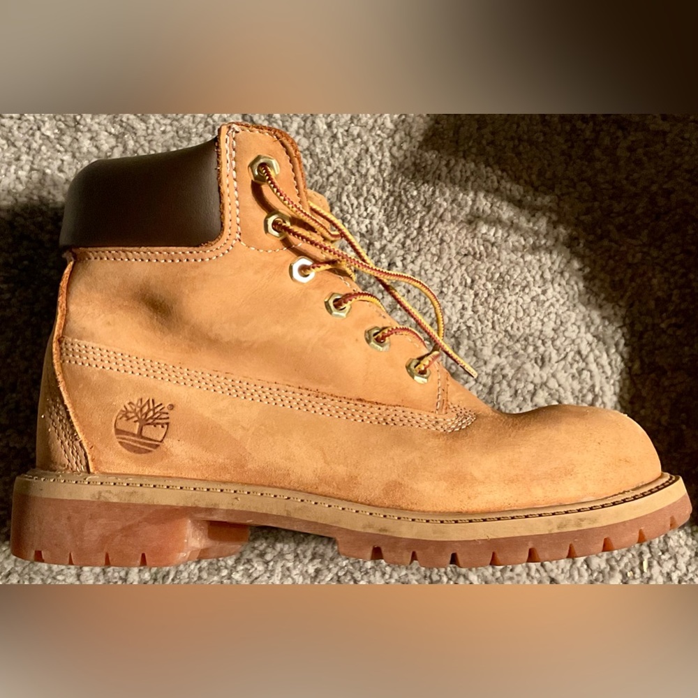 Junior Timberland- Premium 6-Inch Boot - Picture 4 of 4